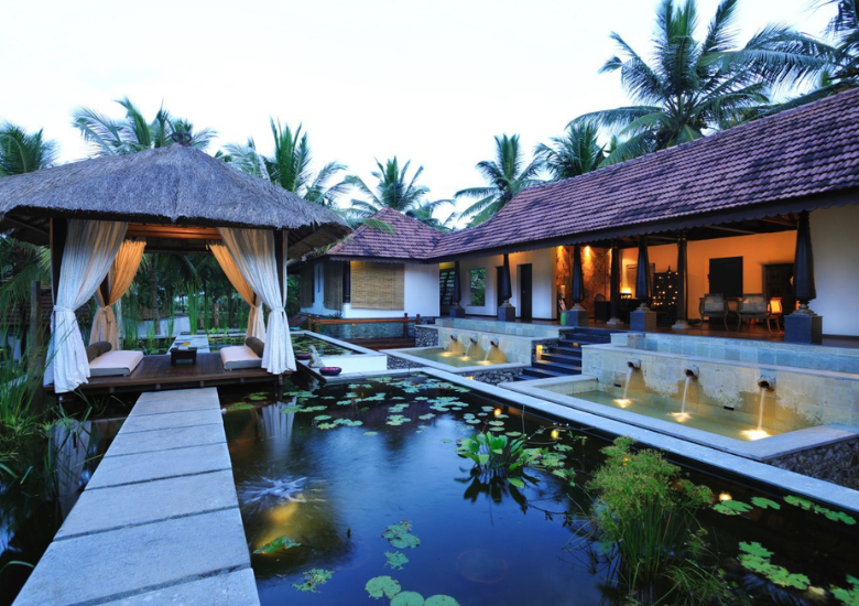 Luxury Resorts & Wellness Retreats in Kerala