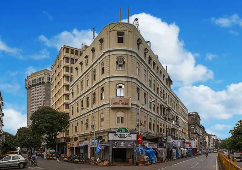 Colaba Causeway