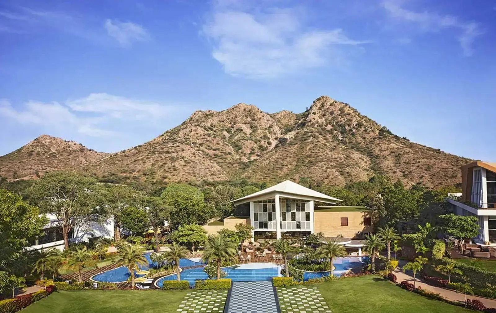 Taj Aravali Resort & Spa