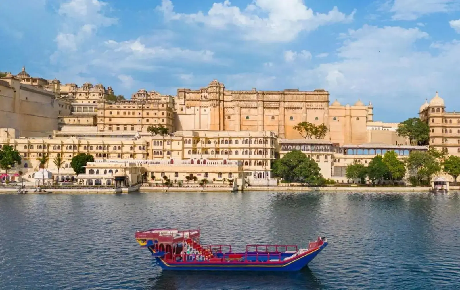 Taj Fateh Prakash Palace