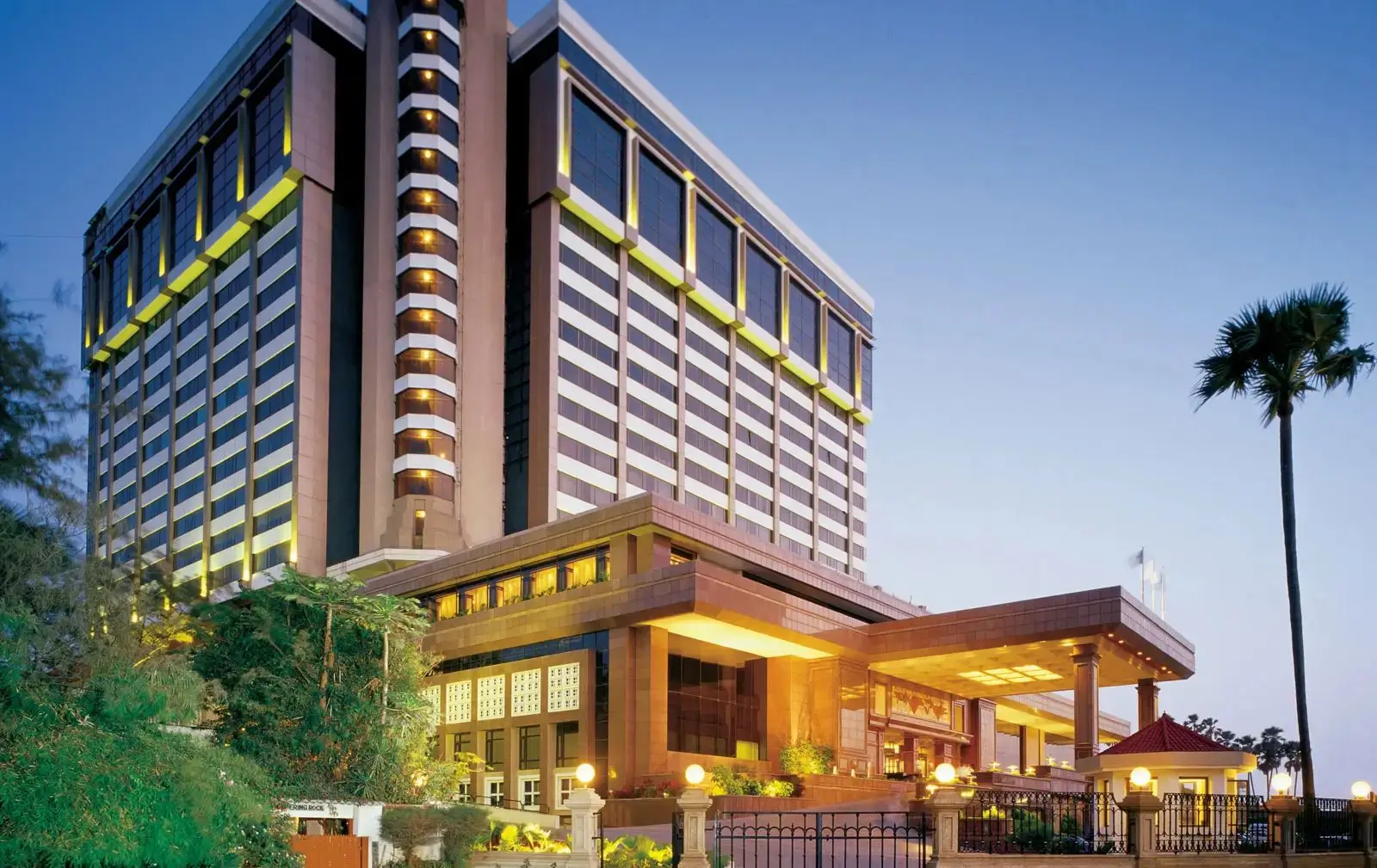 Taj Lands End
