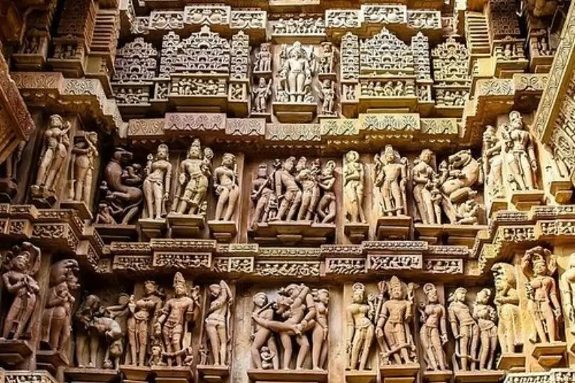 Luxury Rajasthan Tour with Khajuraho & Varanasi