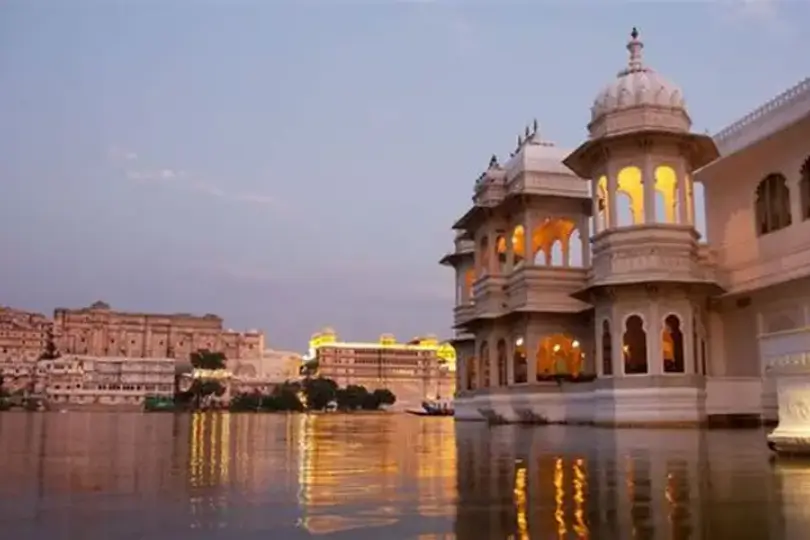 Luxury Ranthambore Tour with Six Senses Fort Barwara